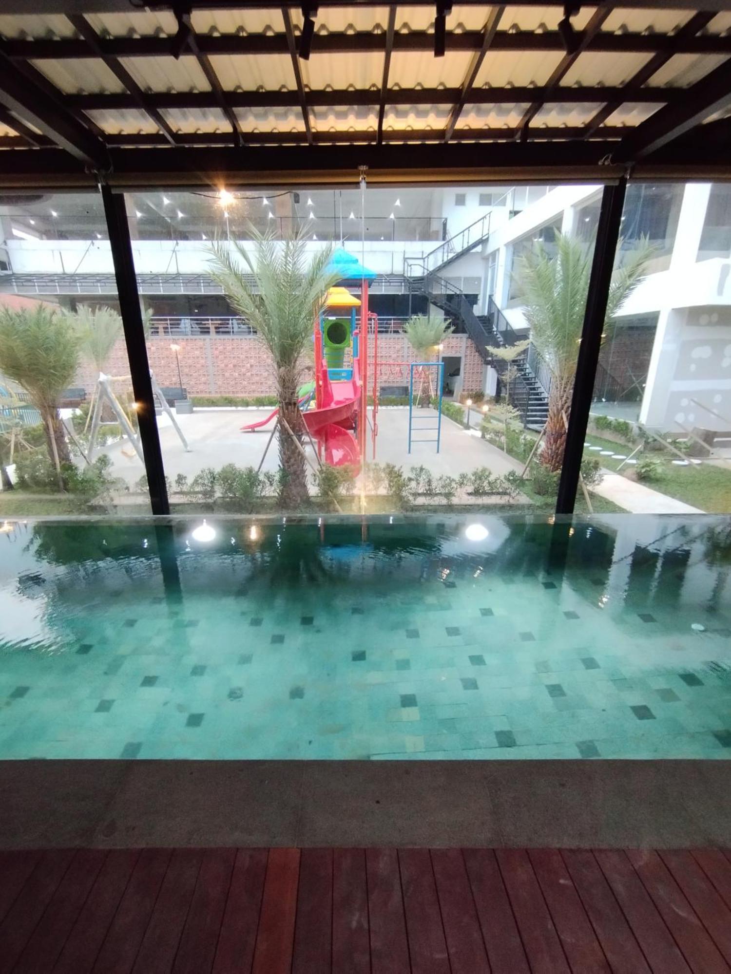 Hotel Gren Alia Jakarta Exterior photo